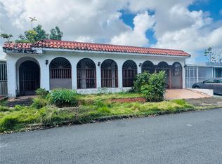 Urb Villa Nevarez Calle #17, San Juan, PR 00927