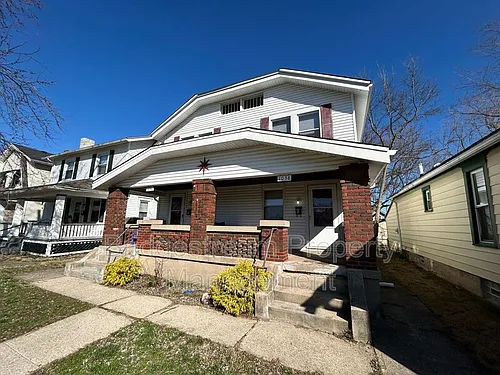 1038 Walnut Hill Pl Photo 1