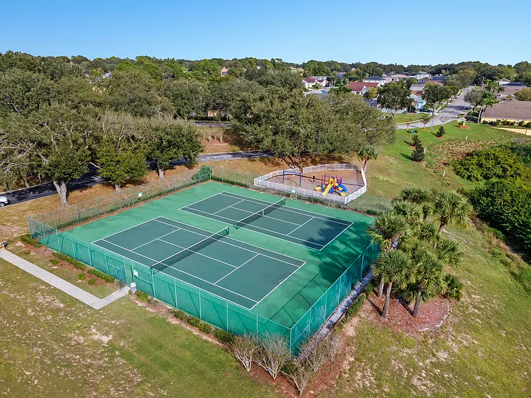 2472 Saint Augustine Blvd — Photo 32
