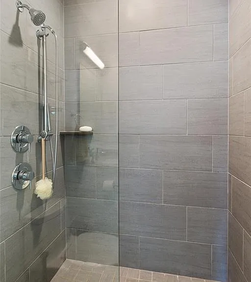 2820 John R St — Photo 14