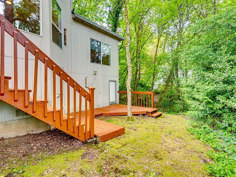 725 Ash St — Photo 59