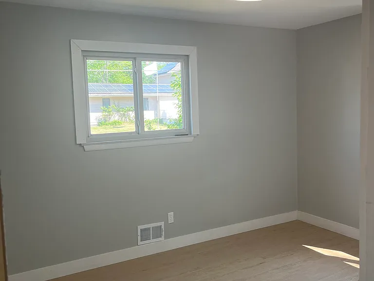 1006 Mercer Dr — Photo 3