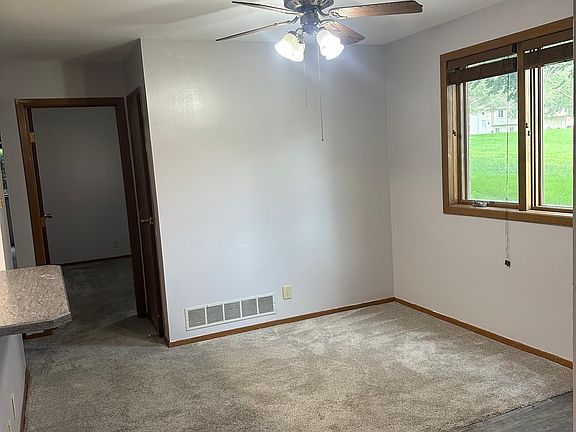 4th image of 5527 S 31st St APT 4
