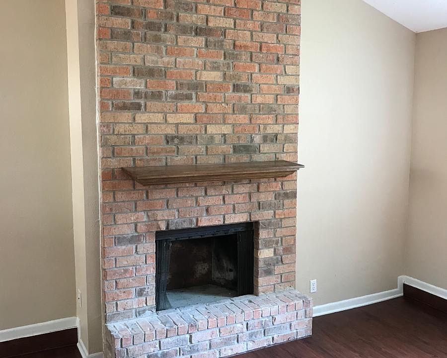 1st image of 3701 Robinhood Dr APT 6A