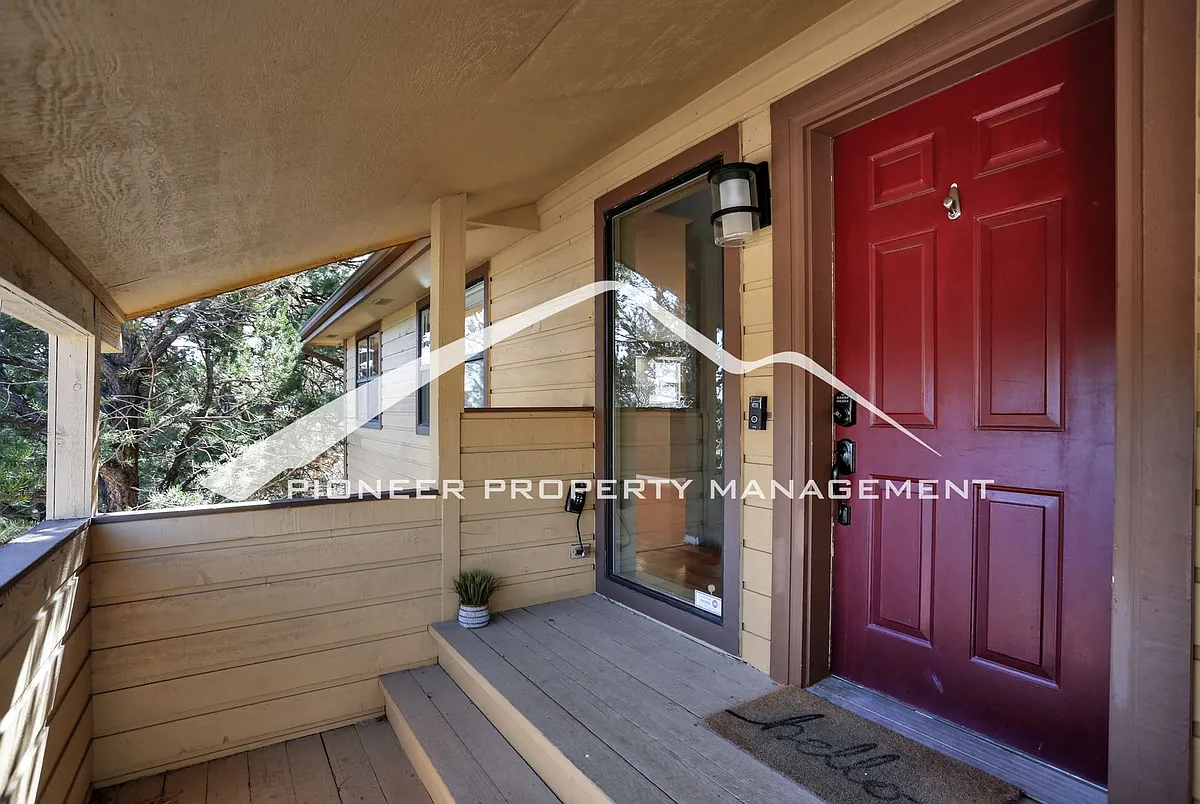Building Photo - 7530 Delmonico Dr
