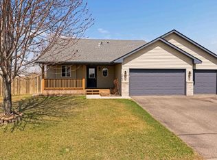 1960 Joes Lake Rd SE, Cambridge, MN 55008