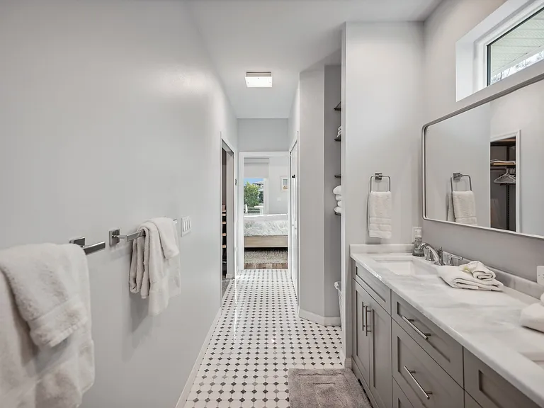501 Channel Ln — Photo 19