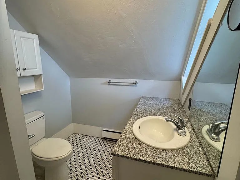 51-53 Pleasant St — Photo 11