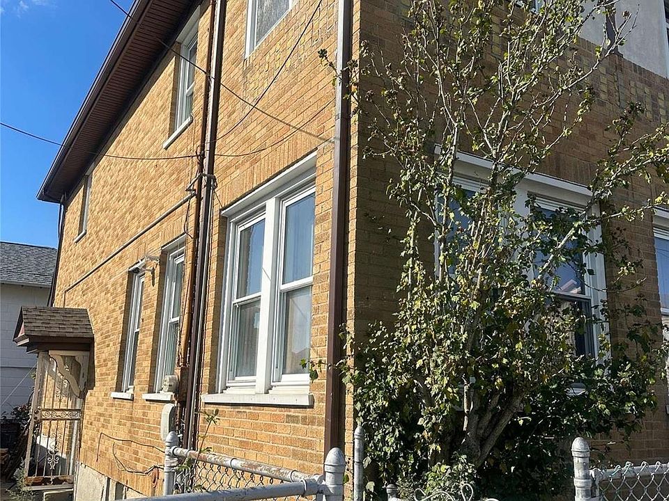 1st image of 25-01 Edgemere Avenue