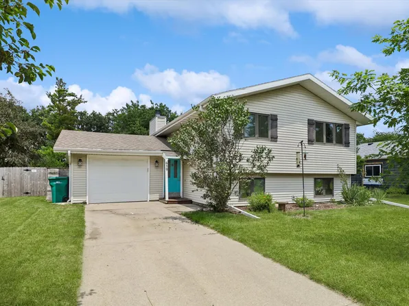 619 Crystal St, Ames, IA 50010