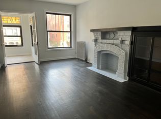 6830 N Lakewood Ave APT 1, Chicago, IL 60626