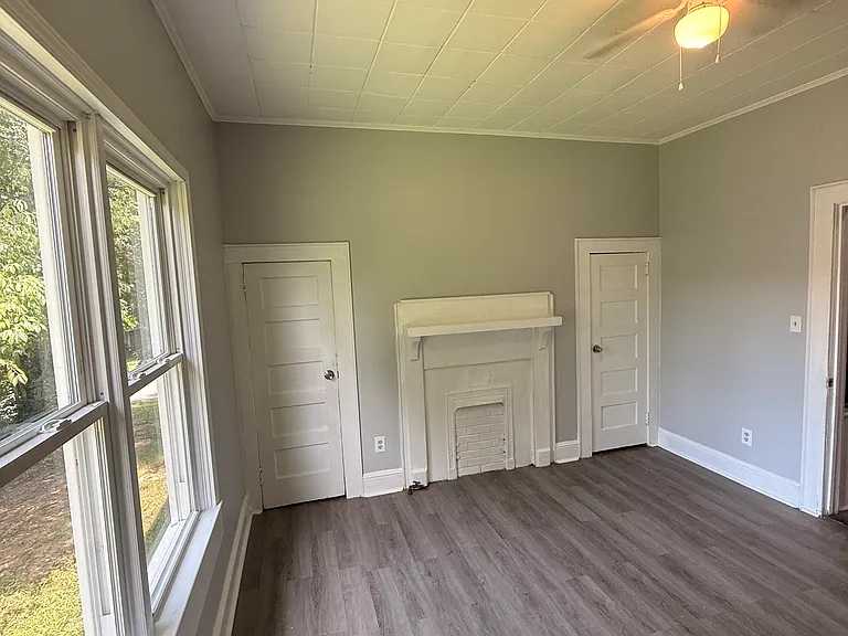 518 Lakeside Ave — Photo 16