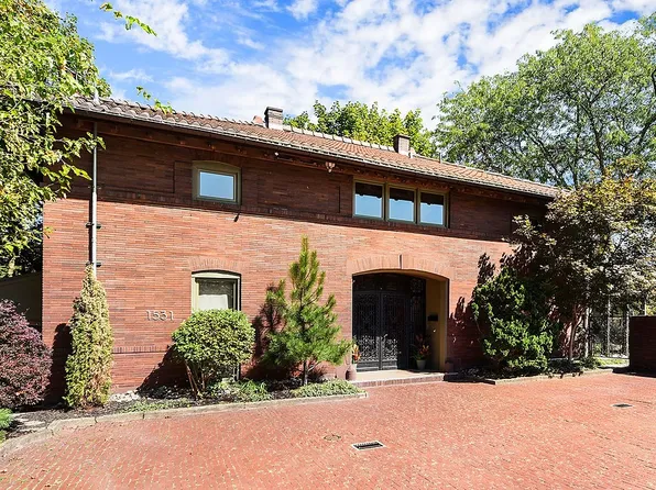 1531 Scott Ln, Pittsburgh, PA 15217