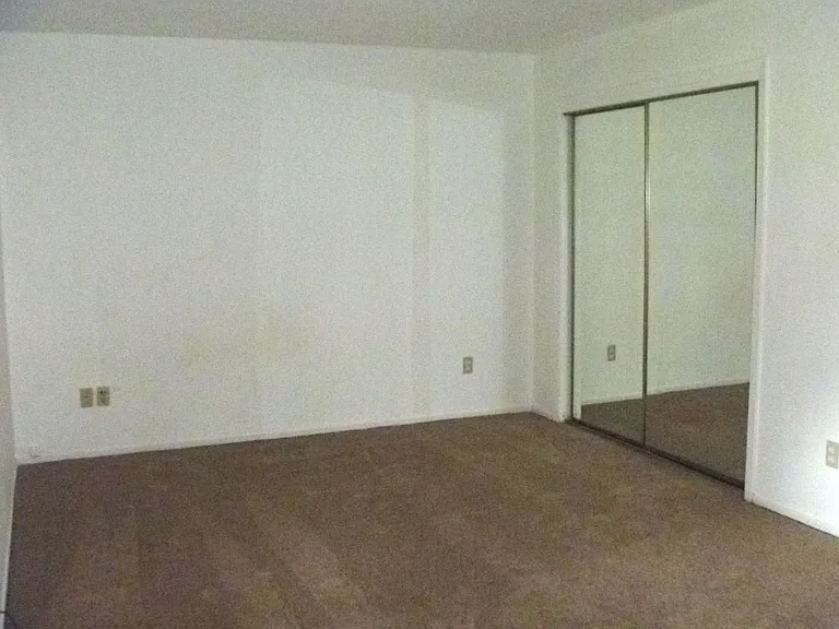 770 Southwood Blvd #11 — Photo 4