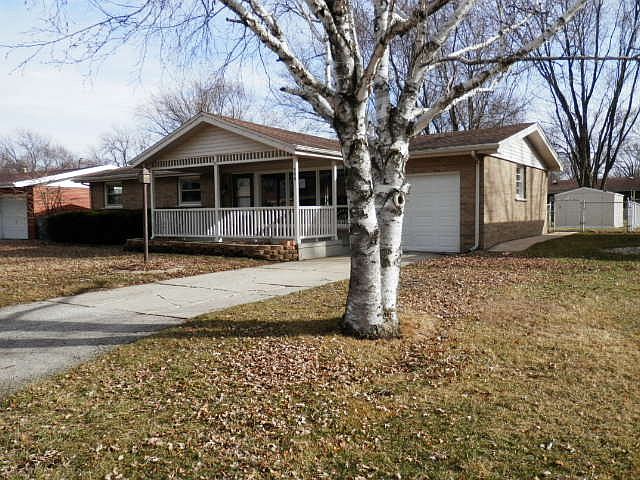 1st image of 340 Pfitzer Dr