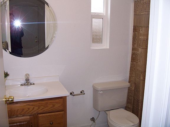 2nd bathroom