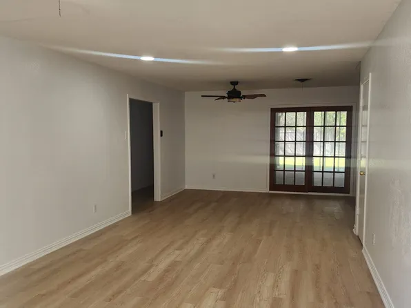 713 Wyche Dr, Irving, TX 75061