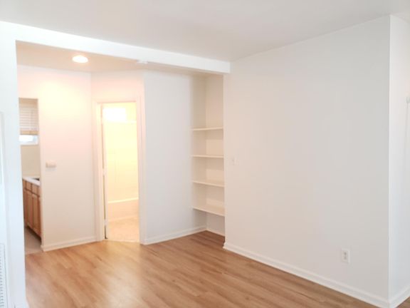 3rd image of 4121 Kendall St APT 4