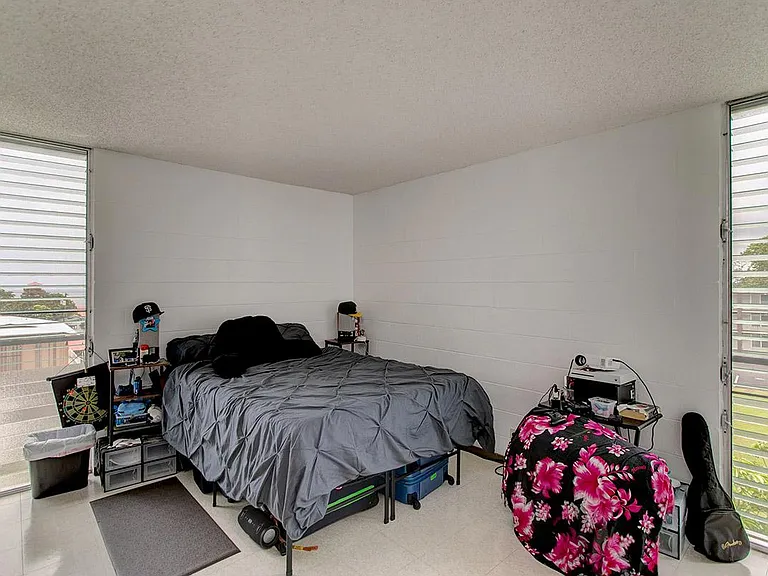 Unit Photo