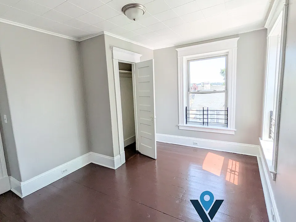 168 Essex St #3L