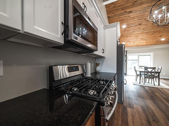 4th image of 1115 Lafayette Ave