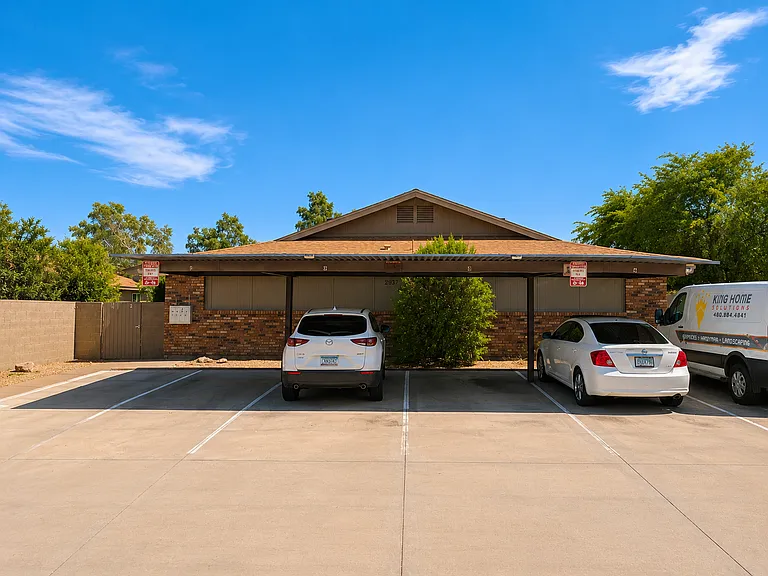 Beautiful Beck Ln Fourplex — Photo 46