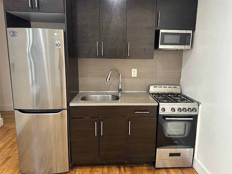 6803 3rd Ave #C1 — Photo 2