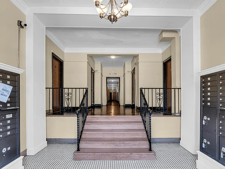 The Franklin — Photo 18