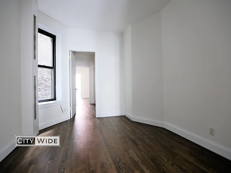 234 E 89th St #4W — Photo 2