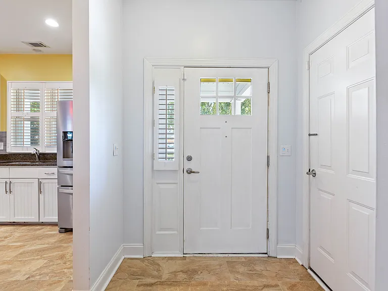 732 Lawton Harbor Dr — Photo 6