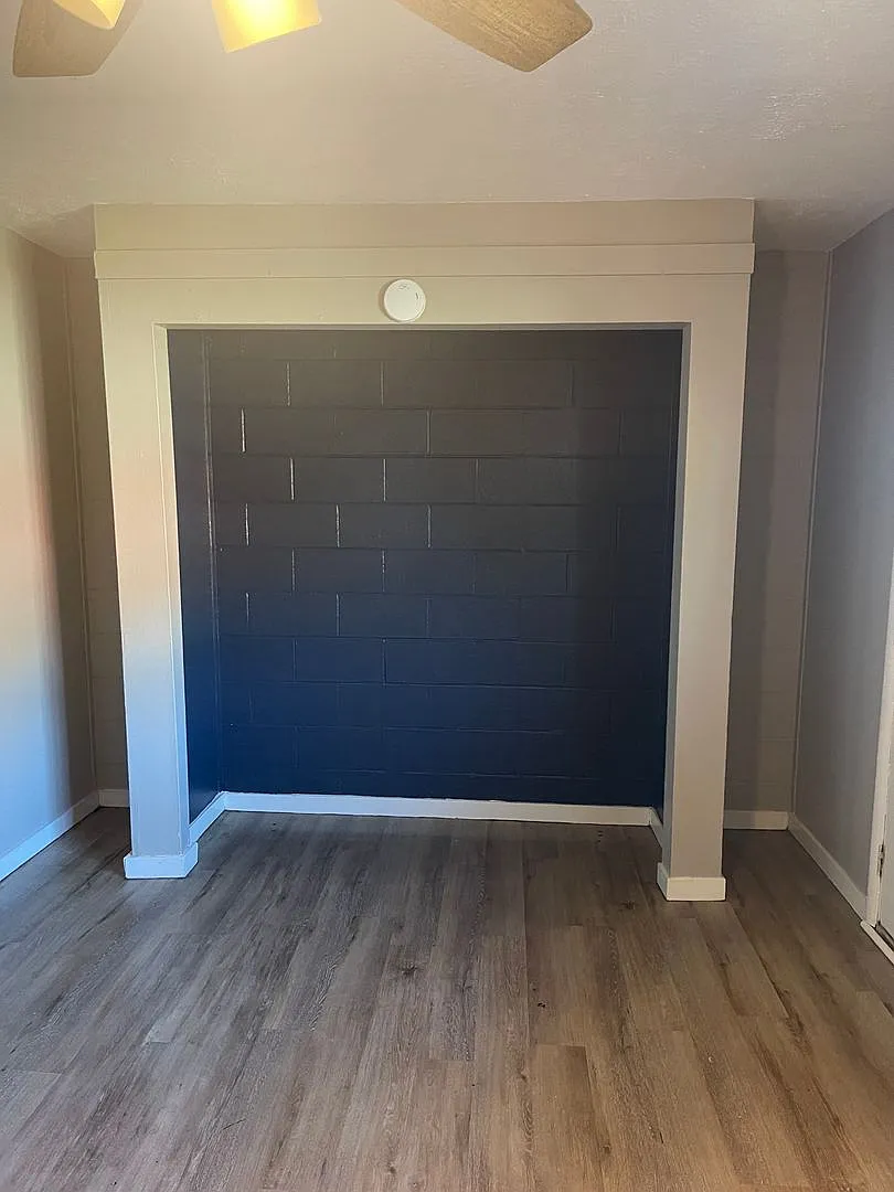 845 S Market Ave, Springfield MO — Photo 4