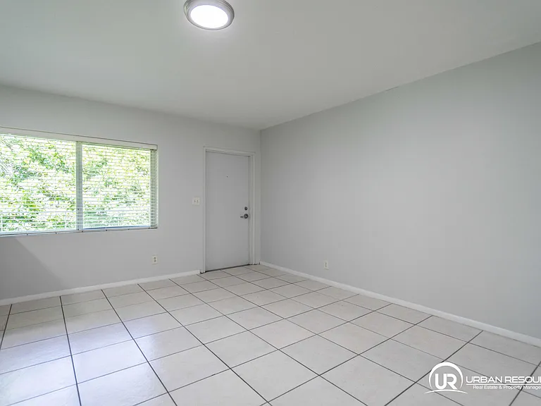 666 NE 80th St #8 — Photo 5