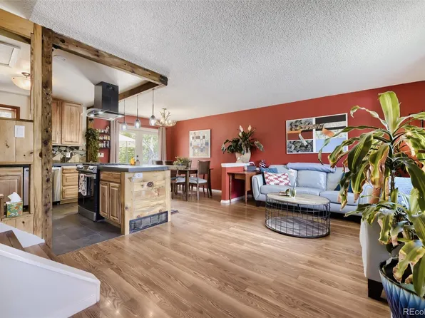 9732 W Polk Drive, Littleton, CO 80123