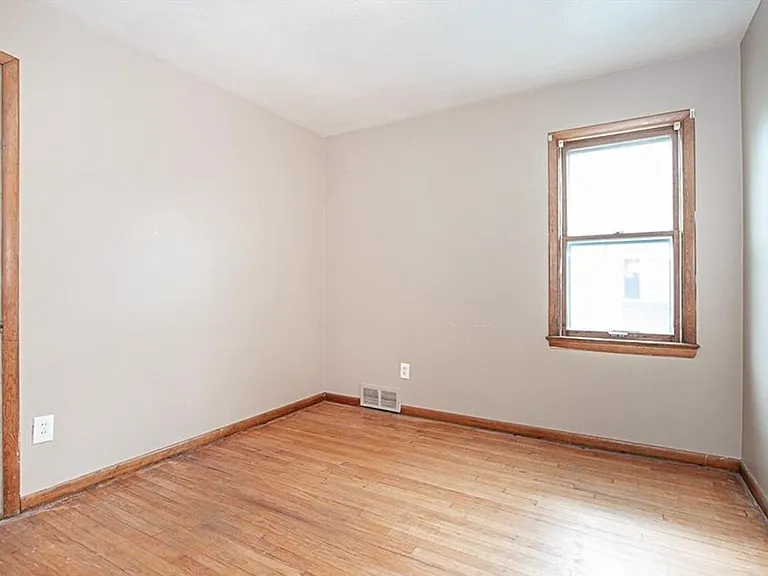 4633 Warner Rd — Photo 17