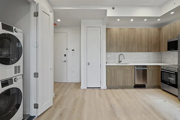 Rented by CW Realty Property Management LLC | media 43