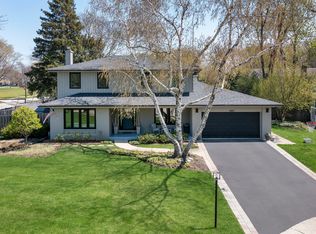 2441 Cherry Ln, Northbrook, IL 60062