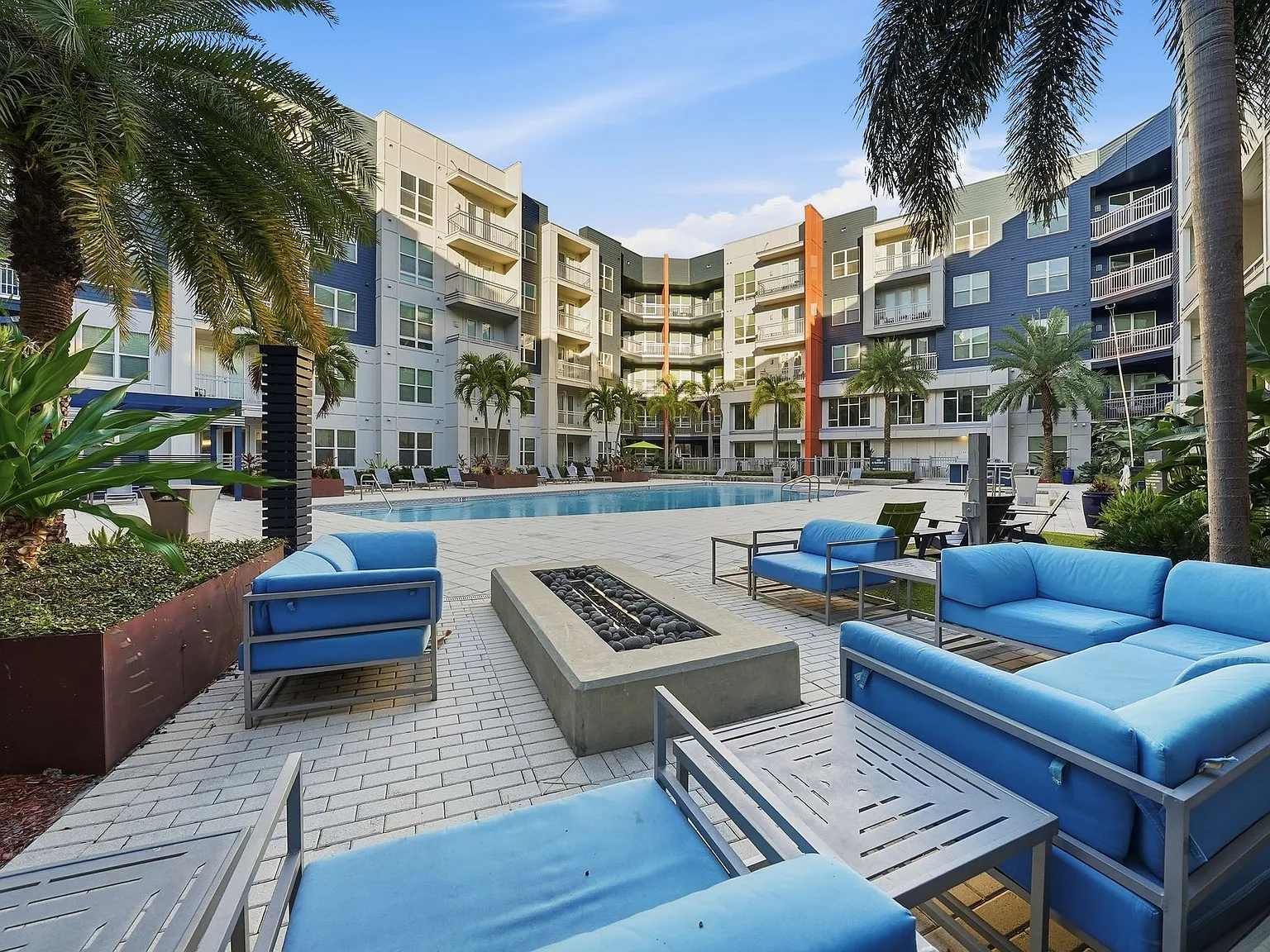 2 bed, $5,500 — Photo 3