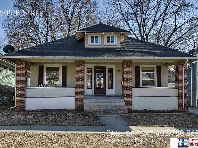 2509 B St — Photo 1