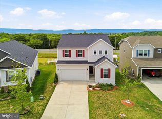 102 Curtain Fall Dr, Middletown, VA 22645
