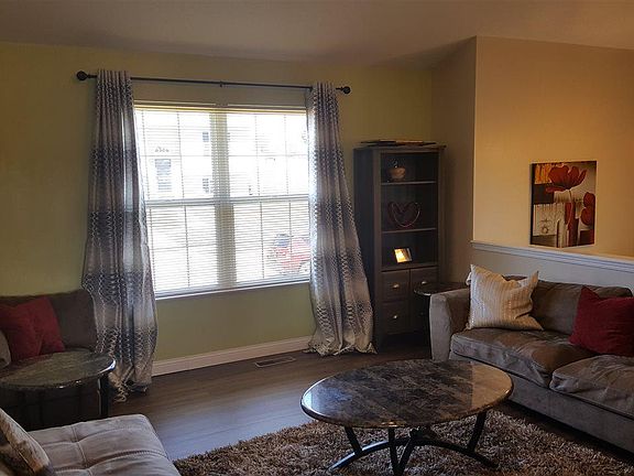 3rd image of 647 Berlander Dr
