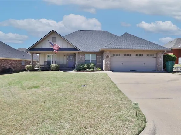 32 Rock Ct, Smiths Station, AL 36877