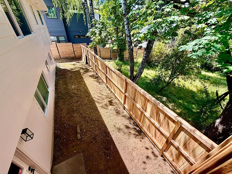 7407 SW 36th Ave — Photo 49