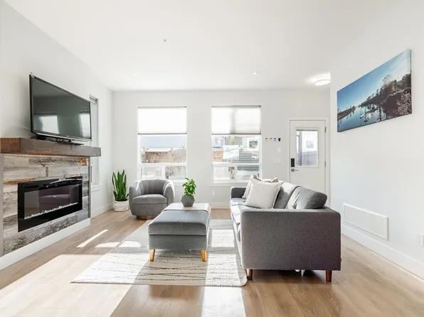 20484 78th Ave, Langley, BC V2Y 4K3