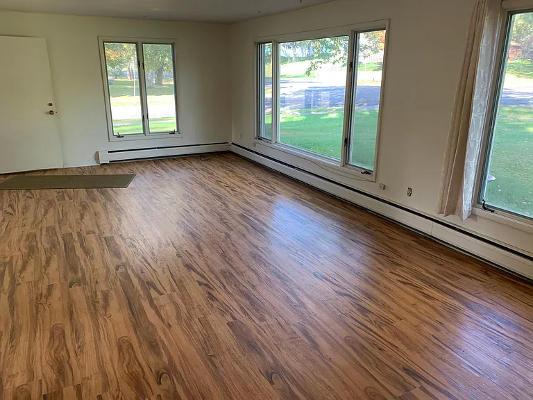 6 W Saint Andrews St #1 — Photo 3