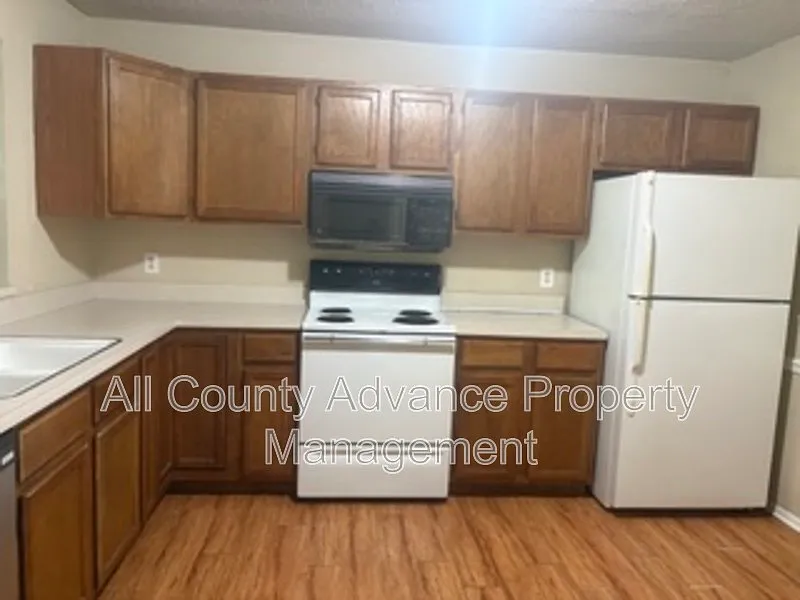 2 bed, 2.0 bath, 1096 sqft, $1,399 — Photo 1