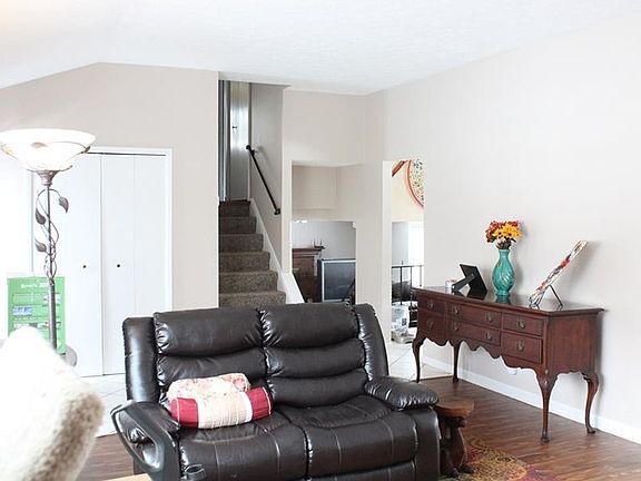 3rd image of 6560 Forest Glen Ave