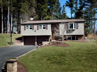 4004 Sloanwood Dr, Murrysville, PA