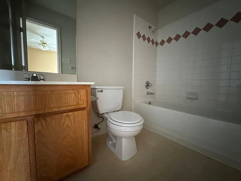3203 Toledo Dr — Photo 18