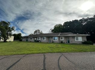 208 Bowman Ln APT 4, Menomonie, WI 54751
