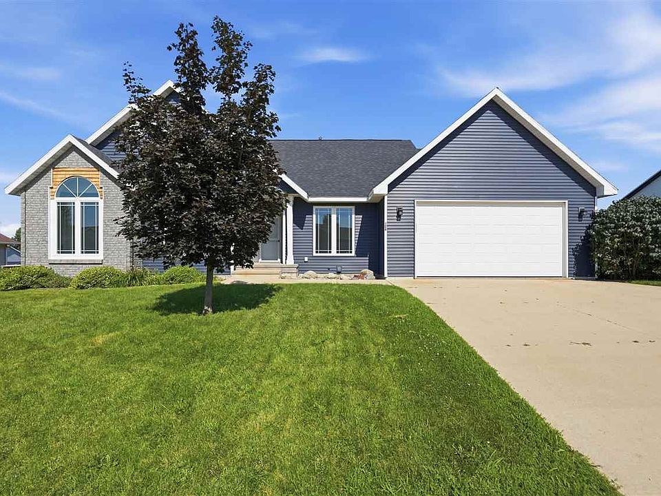 1st image of 108 Pheasant Ave